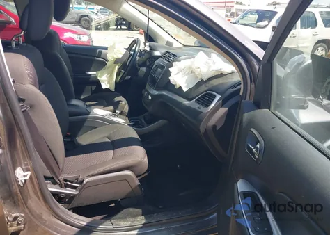 2019 Dodge Journey Se from USA, damaged, VIN 3C4PDCBB0KT804372